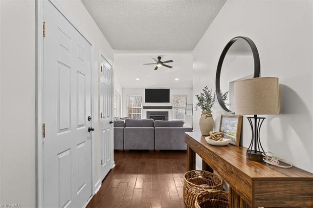 295 Calinda Drive, Thomasville, NC 27360