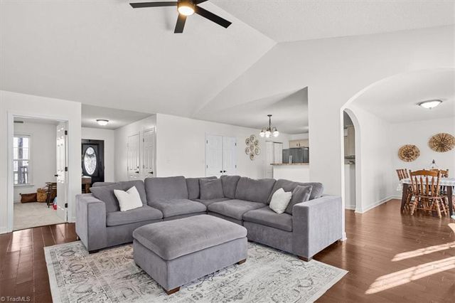 295 Calinda Drive, Thomasville, NC 27360