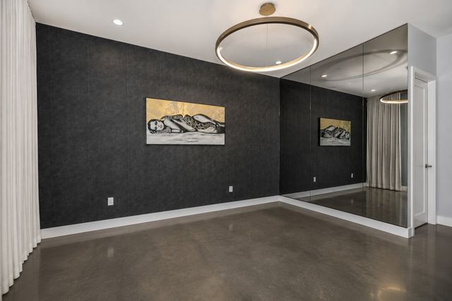 900 W Washington Boulevard 301, Chicago, IL 60607