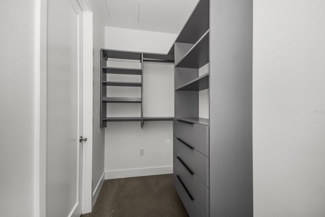 900 W Washington Boulevard 301, Chicago, IL 60607