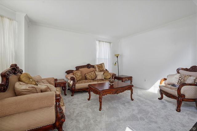 42575 Silverwood Drive, Sterling Heights, MI 48314