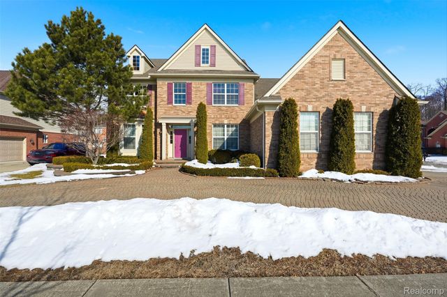 42575 Silverwood Drive, Sterling Heights, MI 48314