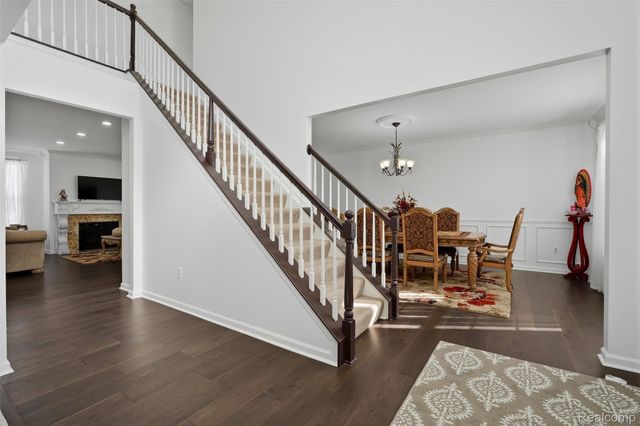 42575 Silverwood Drive, Sterling Heights, MI 48314