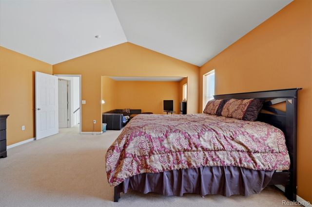 42575 Silverwood Drive, Sterling Heights, MI 48314