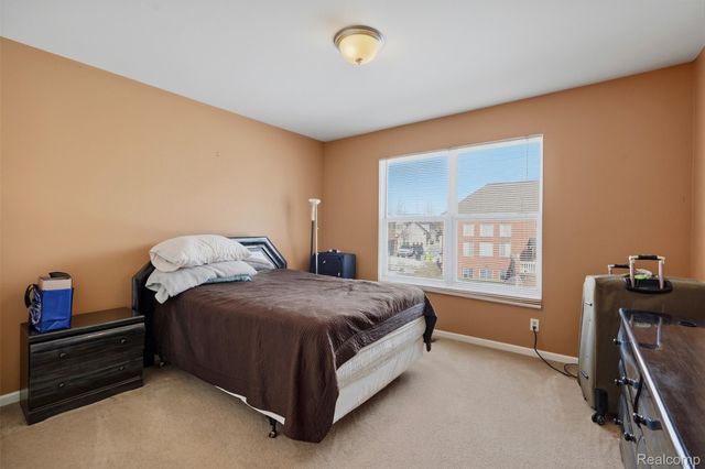 42575 Silverwood Drive, Sterling Heights, MI 48314