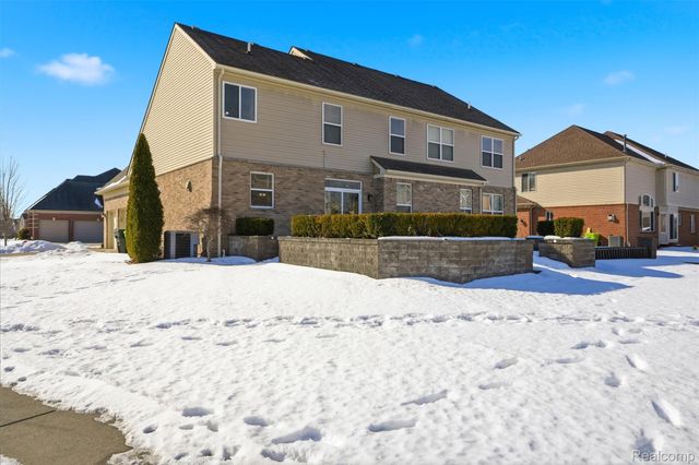 42575 Silverwood Drive, Sterling Heights, MI 48314