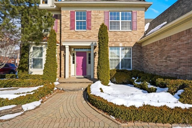 42575 Silverwood Drive, Sterling Heights, MI 48314