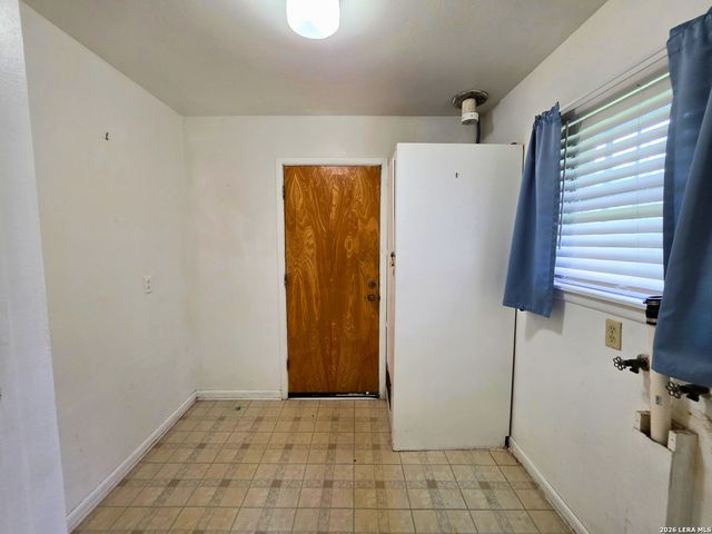 5031 HERSHEY DR, San Antonio, TX 78220