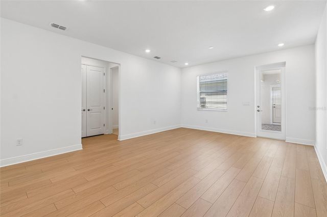 8105 SEAFLOWER PARKWAY, Bradenton, FL 34210