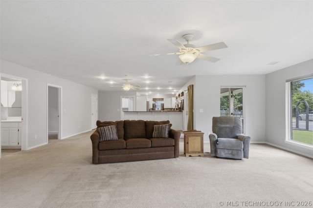 73949 Park Place, Wagoner, OK 74467