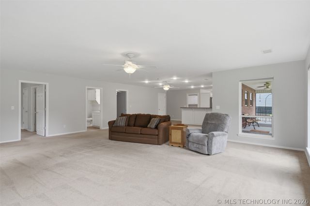 73949 Park Place, Wagoner, OK 74467