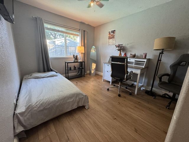 6904 Winlock Ave, Citrus Heights, CA 95621