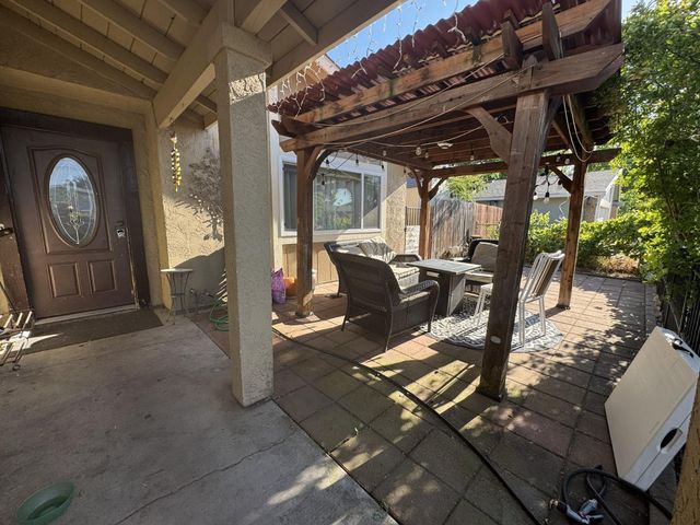 6904 Winlock Ave, Citrus Heights, CA 95621