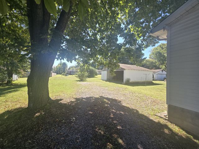 1404 Cypress St, Shelbyville, TN 37160