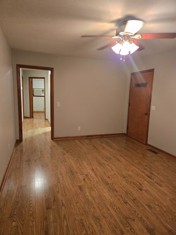 1404 Cypress St, Shelbyville, TN 37160