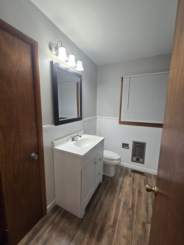 1404 Cypress St, Shelbyville, TN 37160