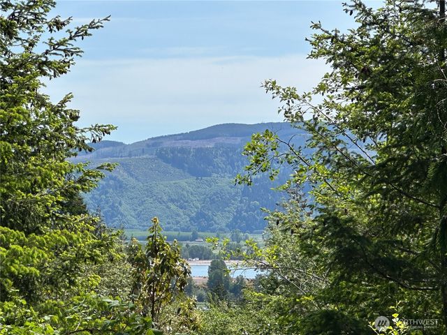 0 Maple Ridge Rd, Cathlamet, WA 98612