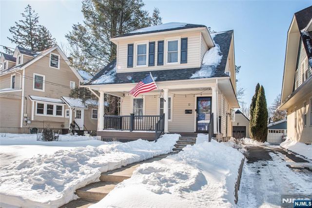 12 Ward Place, Caldwell, NJ 07006