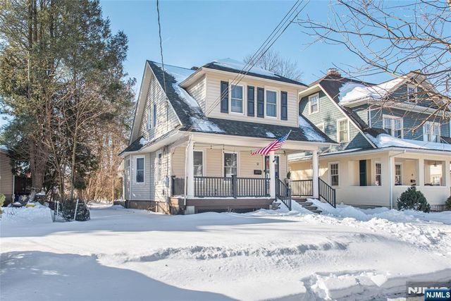 12 Ward Place, Caldwell, NJ 07006