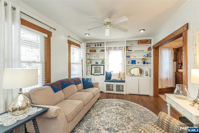 12 Ward Place, Caldwell, NJ 07006