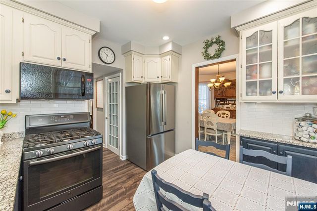 12 Ward Place, Caldwell, NJ 07006