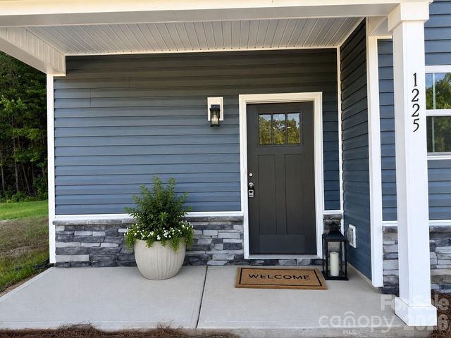1570 Solitude Court, Kannapolis, NC 28081