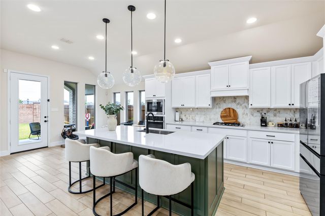 8922 Turtle Grass Drive, Cypress, TX 77433