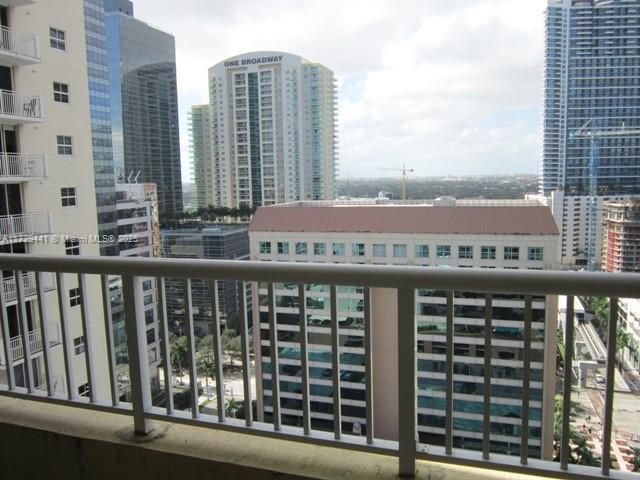 170 SE 14th St 2306, Miami, FL 33131