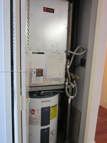 170 SE 14th St 2306, Miami, FL 33131