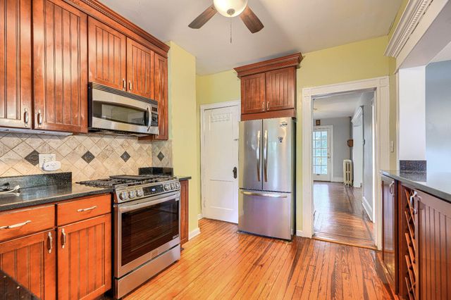205 E 32ND, Baltimore, MD 21218
