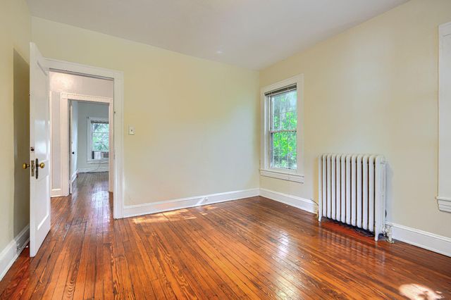 205 E 32ND, Baltimore, MD 21218