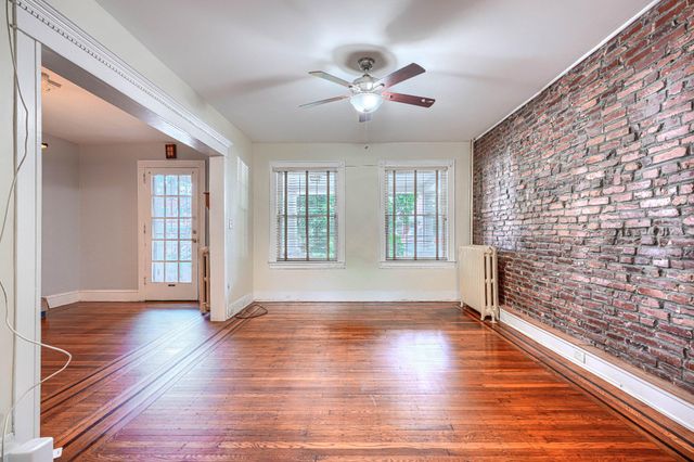 205 E 32ND, Baltimore, MD 21218