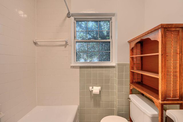 205 E 32ND, Baltimore, MD 21218