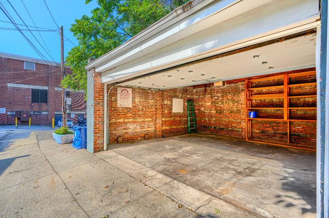 205 E 32ND, Baltimore, MD 21218
