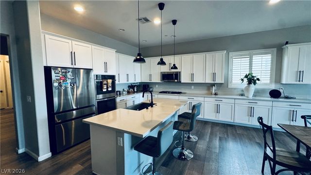 7406 Hadnot Street, Las Vegas, NV 89166