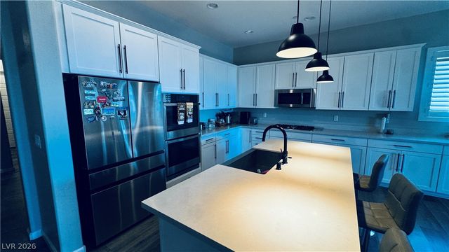 7406 Hadnot Street, Las Vegas, NV 89166