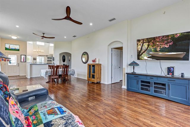 5481 BOUNTY CIRCLE, Tavares, FL 32778