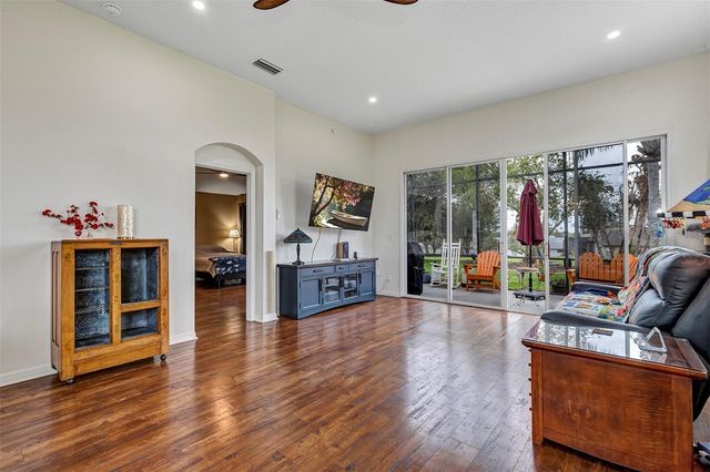 5481 BOUNTY CIRCLE, Tavares, FL 32778