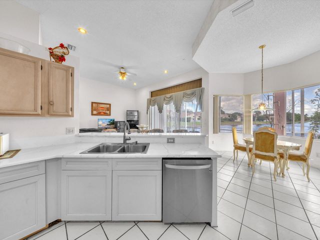 5111 NW 104th Avenue, Coral Springs, FL 33076