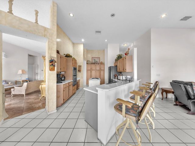 5111 NW 104th Avenue, Coral Springs, FL 33076