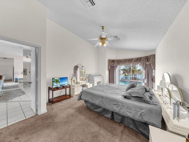 5111 NW 104th Avenue, Coral Springs, FL 33076