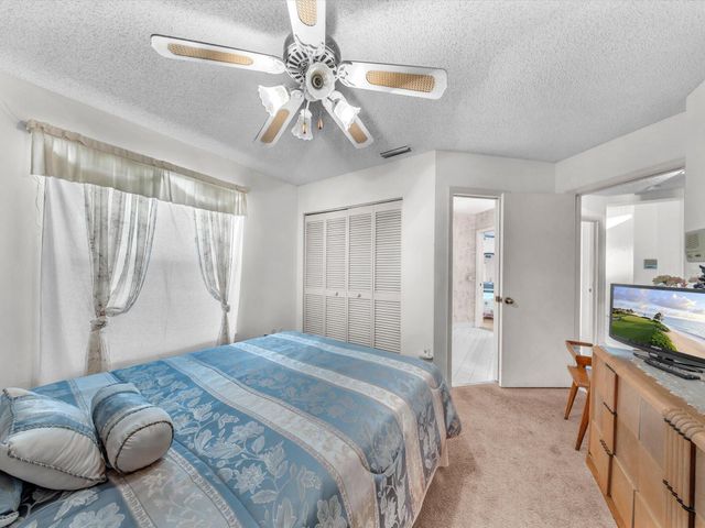 5111 NW 104th Avenue, Coral Springs, FL 33076