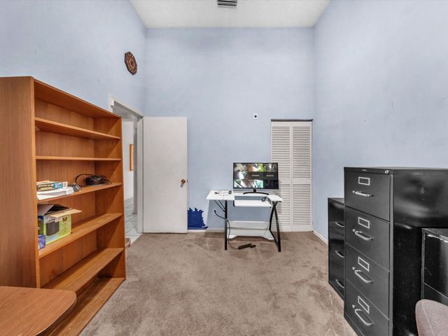 5111 NW 104th Avenue, Coral Springs, FL 33076