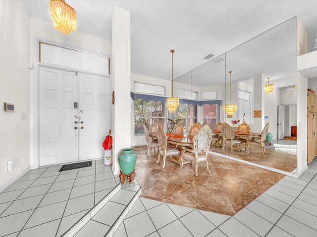 5111 NW 104th Avenue, Coral Springs, FL 33076