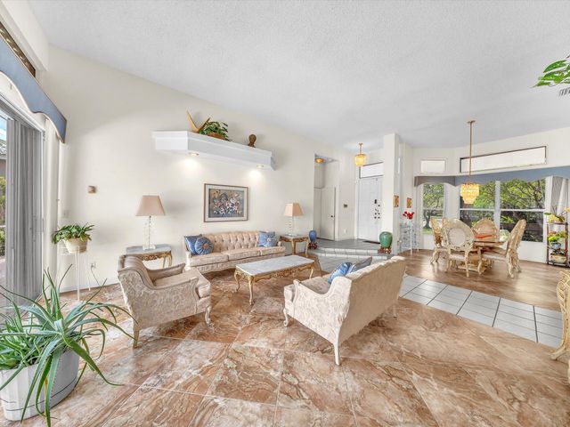 5111 NW 104th Avenue, Coral Springs, FL 33076