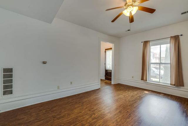 377 S Upper Street, Lexington, KY 40508