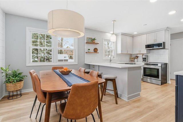 1436 Banbury Avenue, Grand Rapids, MI 49505