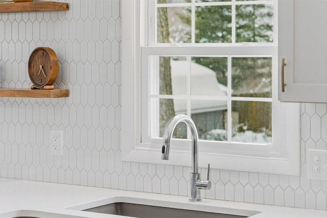 1436 Banbury Avenue, Grand Rapids, MI 49505