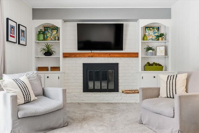 1436 Banbury Avenue, Grand Rapids, MI 49505