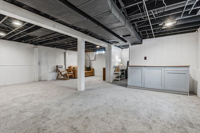 1436 Banbury Avenue, Grand Rapids, MI 49505